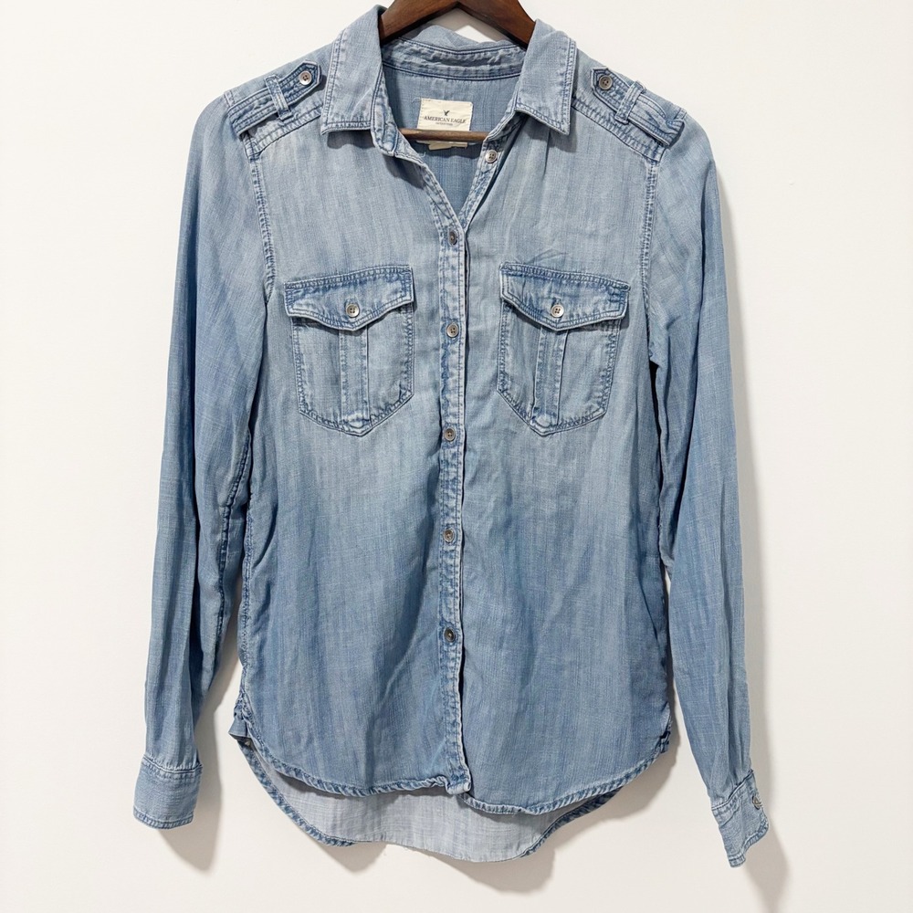American Eagle Button Down Chambray Denim Shirt Women XS Boyfriend Fit Utility